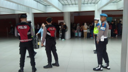 Jelang Libur Panjang, Polisi Perkuat Pengawasan di Terminal Domestik Bandara Ngurah Rai