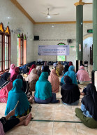Arungi Sungai Satu Jam, YBM PLN UIP JBTB Salurkan 62 Paket Sembako ke Dusun Terpencil Kepetingan
