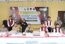 Polresta Sidoarjo Bongkar Pengoplosan LPG Subsidi ke Gas Portabel, Pelaku Raup Omzet Puluhan Juta per Bulan