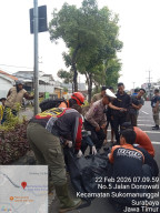 Pengendara Tewas dalam Kecelakaan Tunggal di Sukomanunggal, Polisi Respon Cepat Tangani TKP