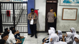 Tegaskan Tawuran Bukan Kenakalan Remaja, Polsek Tambora Sambangi SMPN 159 Jakarta