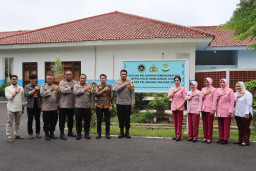 Kapolres Pelabuhan Tanjung Priok Ikuti Peresmian dan Groundbreaking 1.179 SPPG Polri serta 18 Gudang Ketahanan Pangan