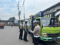 Hanya 1 Jam, Polres Pelabuhan Tanjungperak  Amankan Truk Curian Asal Mojokerto