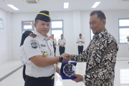 Jejak Pengabdian, Semangat Berkelanjutan: Lapas Kelas I Tangerang Gelar Apel Kenaikan Pangkat dan Pelepasan Purnabakti