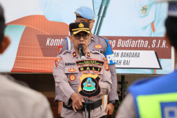 Wakapolres Bandara Ngurah Rai Pimpin Apel Pagi, Tekankan Kesiapan Personel Hadapi Operasi Ketupat 2026
