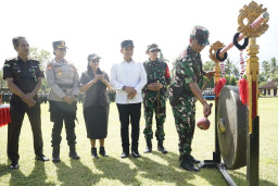 Wujud Nyata Kemanunggalan TNI-Rakyat: Danrem 163/Wira Satya Tutup Program TMMD di Mendoyo