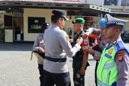 Polres Pelabuhan Tanjung Priok Gelar Apel Pasukan Operasi Ketupat Jaya 2026, Siap Amankan Arus Mudik Lebaran.