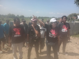 Diduga Langgar Perda, Aktivis Salam Lima Jari dan Warga Desa Dawuhan Gelar Aksi Demo di Depan PT Mitra Abadi Sempurna