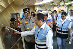 Pelayanan dan Pengamanan, Wamen PAN-RB dan Wamenhub, Tinjau Kapal KM. Labobar Jelang Arus Mudik Lebaran 2026.