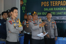 Kapolda Bali Tinjau Posko Terpadu Operasi Ketupat Agung 2026 di Bandara Ngurah Rai