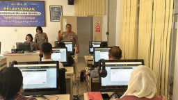 Satpas SIM Polresta Denpasar Berikan Pendampingan dan Edukasi Tertib Berlalu Lintas kepada Pemohon