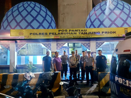 Patroli KRYD Polres Tanjung Priok, Cegah Gangguan Kamtibmas, Jamin Kegiatan Kepelabuhan Aman Kondusif.