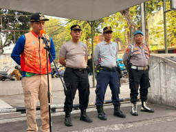 Sinergi Tiga Pilar Tambora, Kerja Bakti Bersama Warga Ciptakan Lingkungan Bersih dan Nyaman.