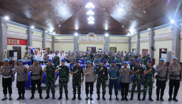Perkuat Sinergitas TNI-Polri, Polda Bali Rajut Kebersamaan Lewat Halal Bihalal dan Dharma Santhi