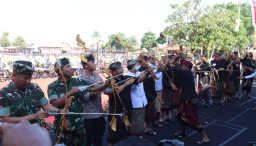 Kodim 1616/Gianyar Tunjukkan Dukungan Nyata, Pawai Budaya “Prasada Bhakti Ulangun” Pukau Ribuan Warga