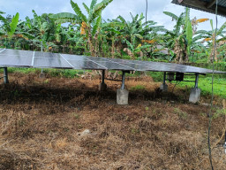 Proyek PLTS Rp900 Juta di Puskesmas Padang Kayong Utara Diduga Bermasalah, Warga Desak Dinkes Segera Bertindak