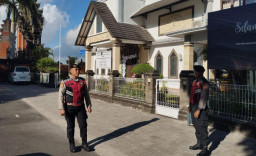 Ibadah Minggu di Gereja Ekklesia Berlangsung Khidmat, Polres Bandara Ngurah Rai Siagakan Pengamanan