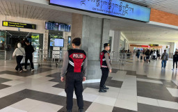 Jaga Kamtibmas, Polisi Intensifkan Patroli di Terminal Domestik Bandara Ngurah Rai