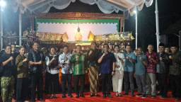 Hadiri Wayang Kulit HUT Yonif 501, Kalapas I Madiun Dukung Pelestarian Budaya Nusantara