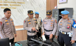 Propam Polres Bandara Ngurah Rai Periksa Senpi Dinas, Pastikan Penggunaan Sesuai Prosedur