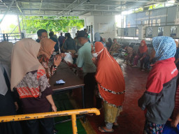 Aksi Nyata Kepedulian, Lapas I Madiun Salurkan Bansos untuk Warga Kurang Mampu di Momen HBP ke-62