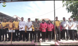 Investasi Masa Depan: Polres Sampang dan Bhayangkari Hijaukan Bumi Lewat Aksi Nyata