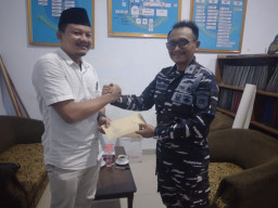 Tim SFQR Lanal Batuporon Amankan 311 Ball Rokok Diduga Ilegal, Diserahkan ke Bea Cukai