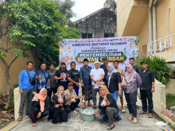 Hotel Horison Arcadia Jadi Lokasi Penyembelihan Hewan Kurban KWI dan Gabungan Media Online