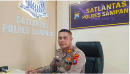 Satlantas Polres Sampang Gencarkan Sosialisasi dan Pemasangan Banner Himbauan Demi Keselamatan Jalan Raya