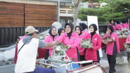 Bhayangkari Cabang Sampang Gelar Aksi Sosial Peringati HUT ke-46 Yayasan Kemala Bhayangkari