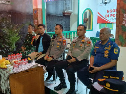 Polisi dan Warga Roa Malaka Ngopi Bareng, Perkuat Kamtibmas di Tambora