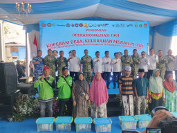 Kasdam Jaya didampingi Danrem 052/Wkr Hadiri Operasionalisasi 1.061 Koperasi Merah Putih di KMP Ciakar