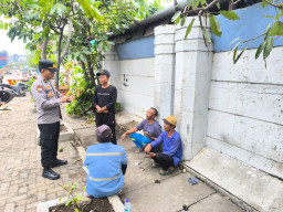Polisi Ajak Pekerja TKBM Pelabuhan Tanjung Priok Jaga Kamtibmas dan Utamakan Keselamatan Kerja