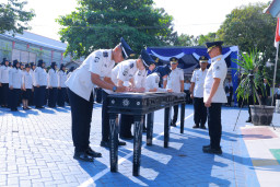 7 CPNS Lapas Kelas I Madiun Resmi Menjadi PNS, Siap Perkuat Pemasyarakatan Berintegritas