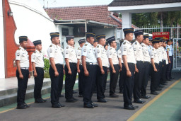 Perkuat Pembinaan Karakter, Ka. KPLP Lapas Kelas I Madiun Ingatkan Warga Binaan Jaga Kedisiplinan
