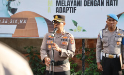 Melalui Apel Pagi, Wakapolres Bandara Ngurah Rai Perkuat Semangat, Disiplin, dan Soliditas Personel