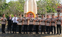 Wakapolres Sampang: Ziarah TMP Jadi Momentum Anggota Polri Teladani Semangat Pahlawan