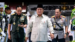Prabowo Tak Akan Ganti Kapolri dan Panglima TNI