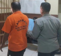 Nekat Curi HP di Dashboard Mobil, Tukang Becak Dibekuk Polsek Pabean Cantikan