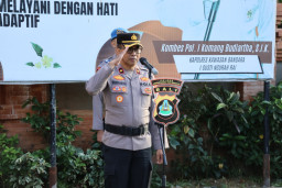 Wakapolres Bandara Ngurah Rai Tekankan Disiplin dan Kehadiran Personel dalam Memberikan Pelayanan kepada Masyarakat