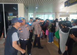 JJOS Perkuat Pelayanan dan Pengamanan Wisatawan Kepulauan Seribu di Dermaga Kali Adem