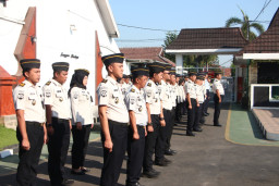 Perkuat Integritas dan Budaya Kerja Positif Melalui Apel Pagi, Lapas Kelas I Madiun Teguhkan Komitmen Pelayanan