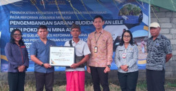Sinergi Reforma Agraria dan CSR. Pokdakan Mina Asri Terima Bantuan Sarana Kolam Budidaya Ikan Lele