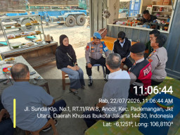 Polsek Kawasan Sunda Kelapa Gelar 'Jaga Jakarta On The Spot' di Pelabuhan Muara Angke, Perkuat Sinergi Jaga Kamtibmas