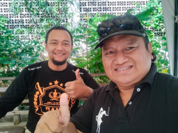Perkuat Sinergitas Polri, Media, dan Ormas, Abah Samsul Arifin Silaturahmi dengan Kanit Reskrim Polsek Kenjeran