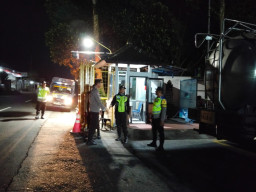 Polsek Marga Melaksanakan Patroli Malam Guna Ciptakan Situasi Kondusif