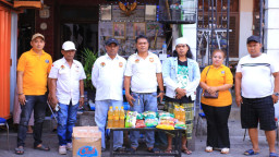 Berbagi Berkah untuk Sesama, SINTORA NEWS dan ALDERA NEWS Salurkan Bantuan Sembako dan Modal Usaha