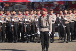 Polres Sampang Gelar Upacara Hari Bhayangkara ke-80, Komitmen Kawal Indonesia Emas