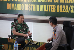 Sinergitas TNI-Polri, Kapolres Sampang Gelar Kunjungan Silaturahmi ke Makodim 0828