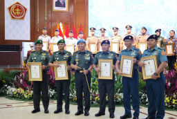 Danrem 052/Wijayakrama Terima Brevet Kehormatan Setia Waspada Paspampres, Perkuat Sinergi Pengamanan VVIP dan Stabilitas